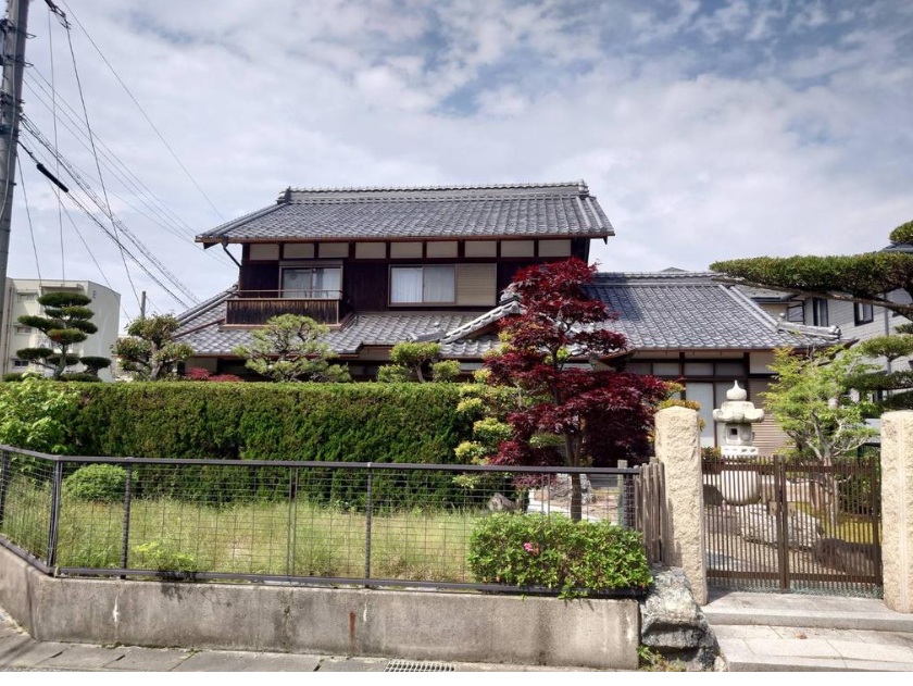 彦根市開出今町