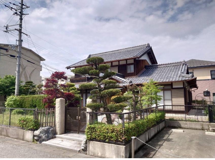 彦根市開出今町